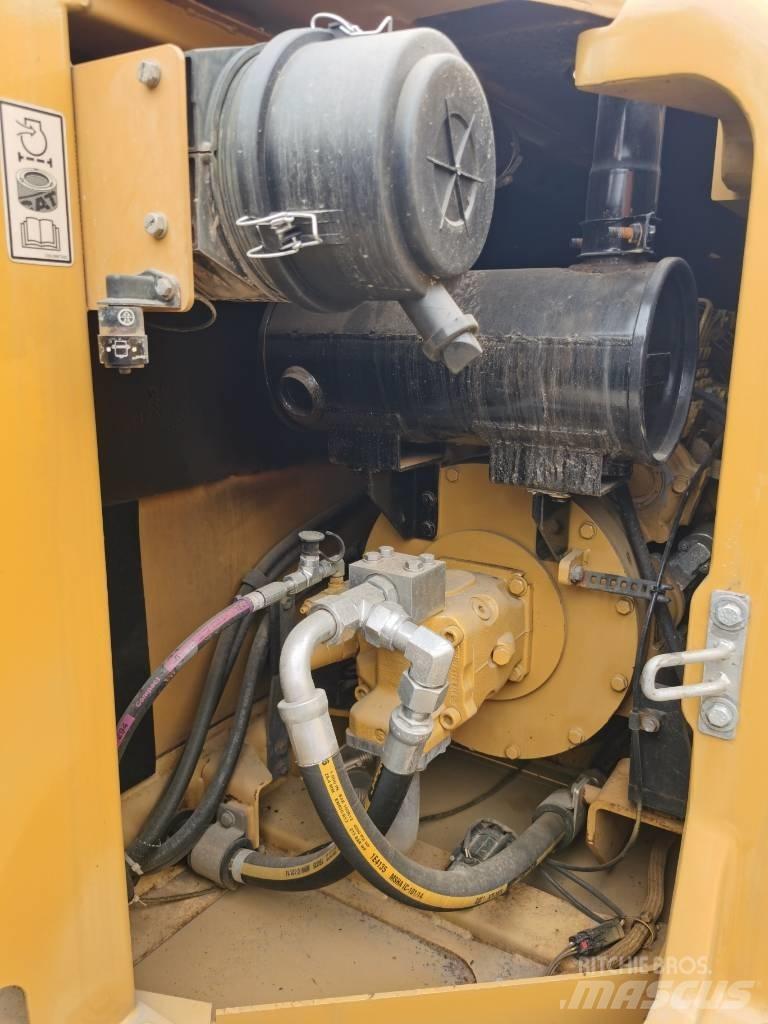 CAT 307 E Гусеничні екскаватори