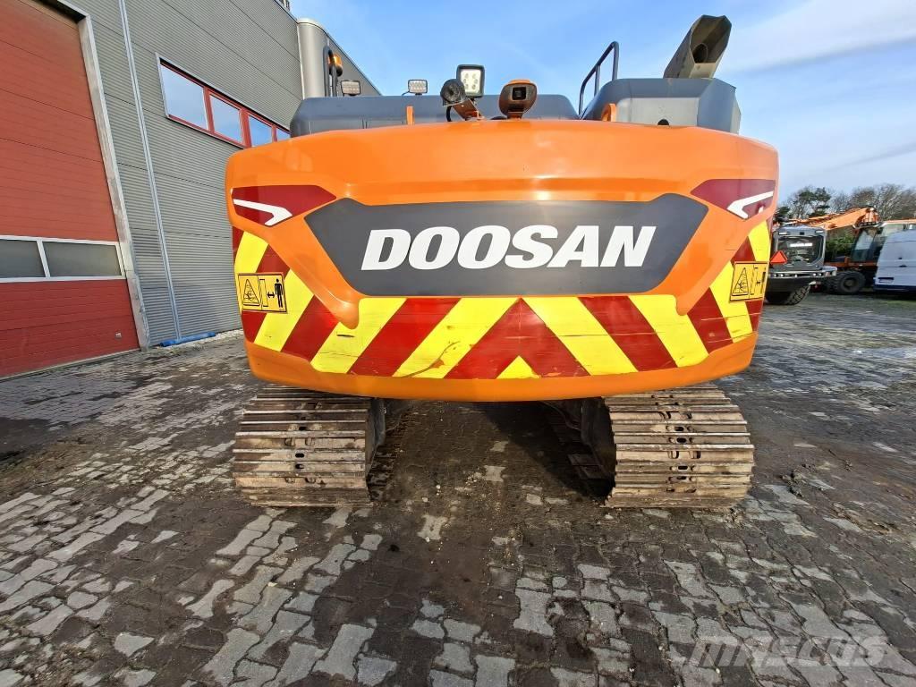 Doosan DX140LC-7 Гусеничні екскаватори