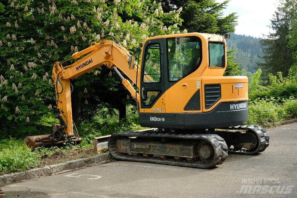 Hyundai R80CR-9 Середні екскаватори 7т. - 12т.