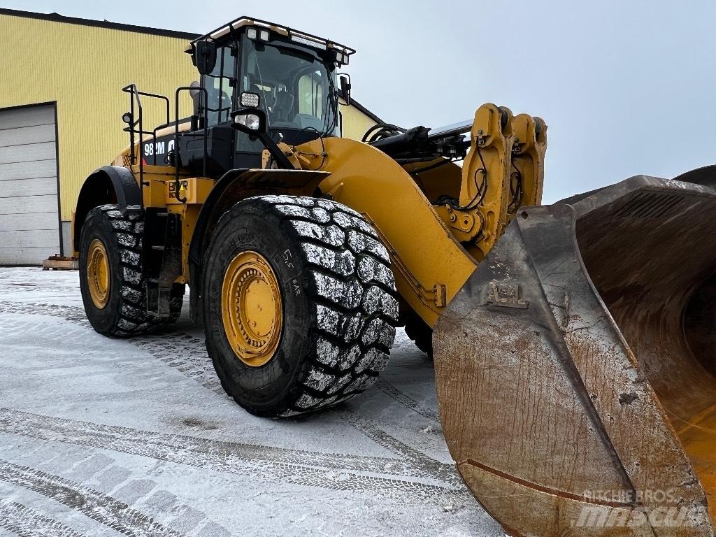 CAT 982 M Фронтальні навантажувачі
