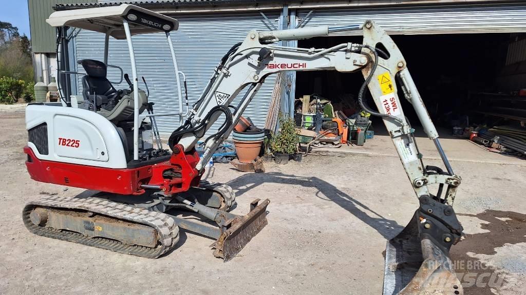 Takeuchi TB 225 Міні-екскаватори < 7т