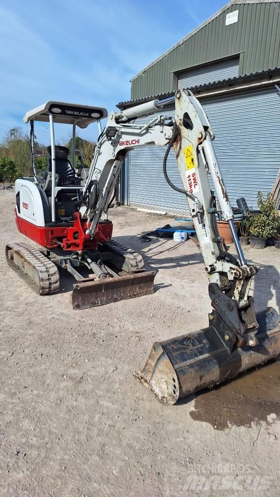 Takeuchi TB 225 Міні-екскаватори < 7т