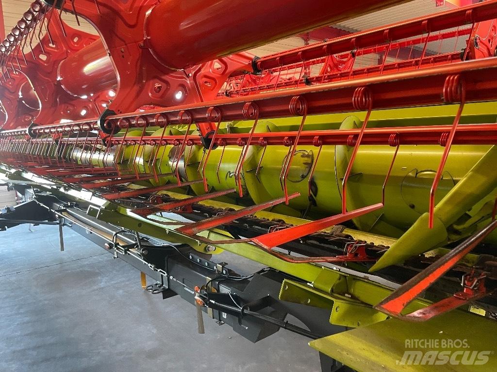 CLAAS Lexion 6700 Зернозбиральні комбайни