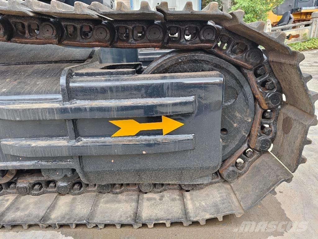 Hyundai R350L Гусеничні екскаватори