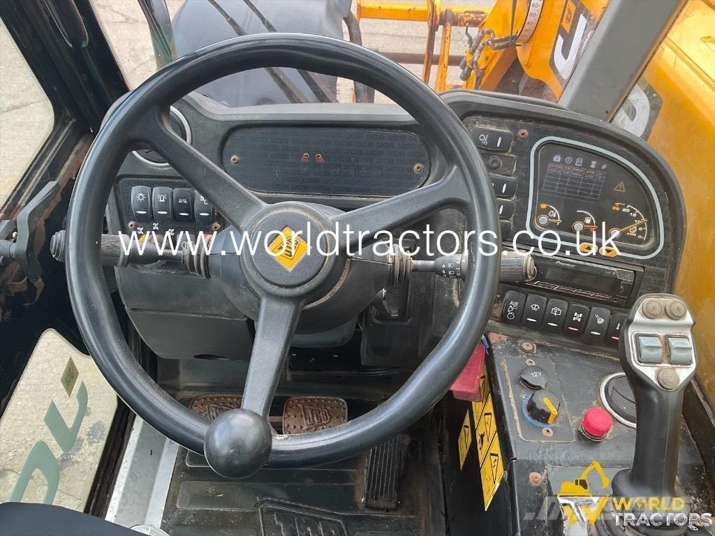JCB 526-56 Agri Телескопічний навантажувач
