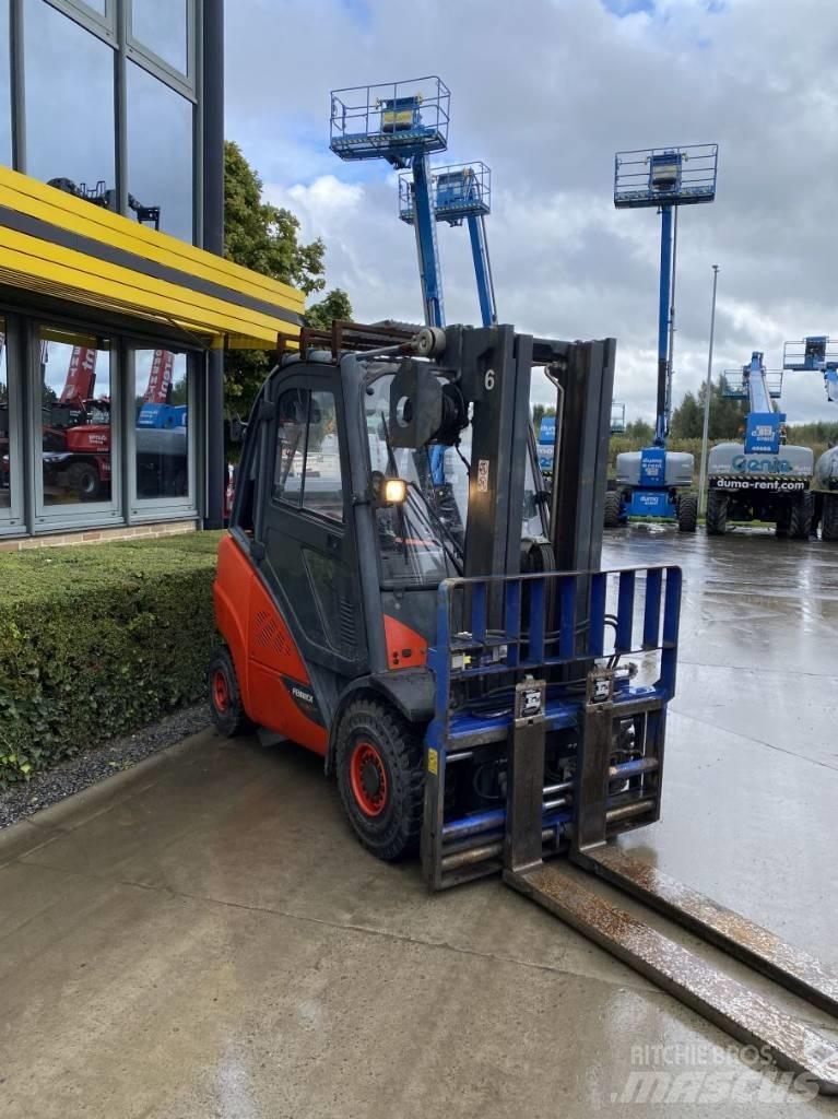 Linde H 30 CNG-02 Газові навантажувачі
