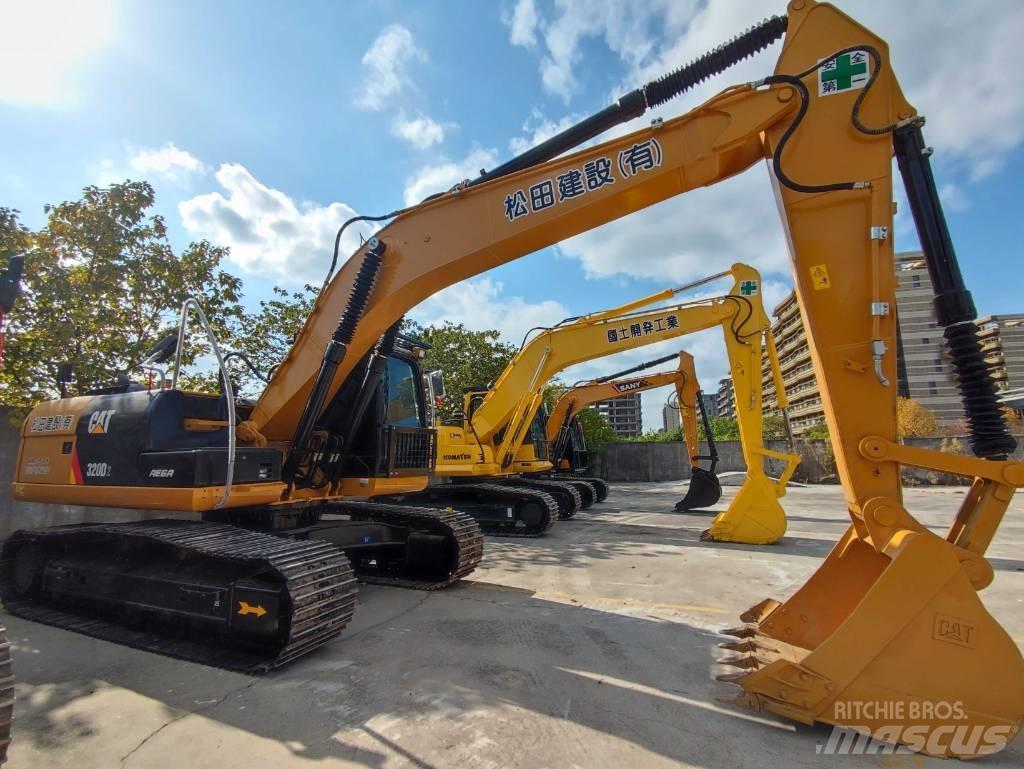CAT 320D2 Середні екскаватори 7т. - 12т.