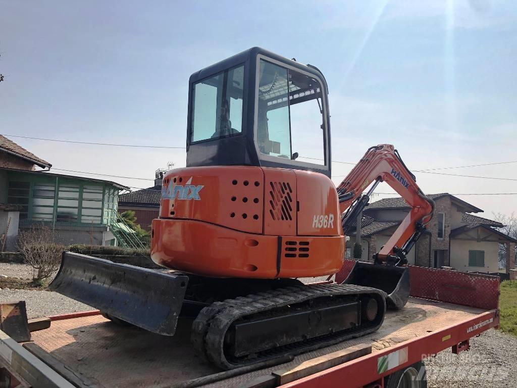 Hanix H36R Міні-екскаватори < 7т