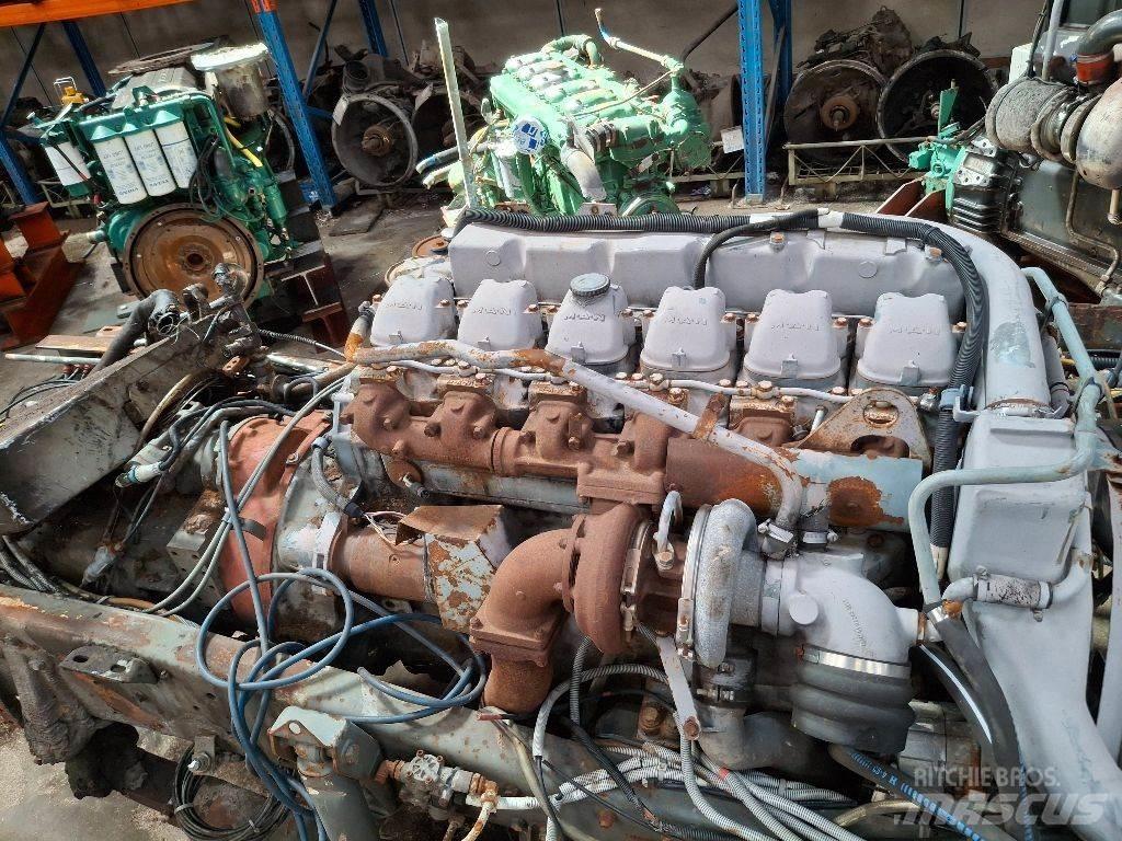 MAN D2566 MKF/280 Двигуни