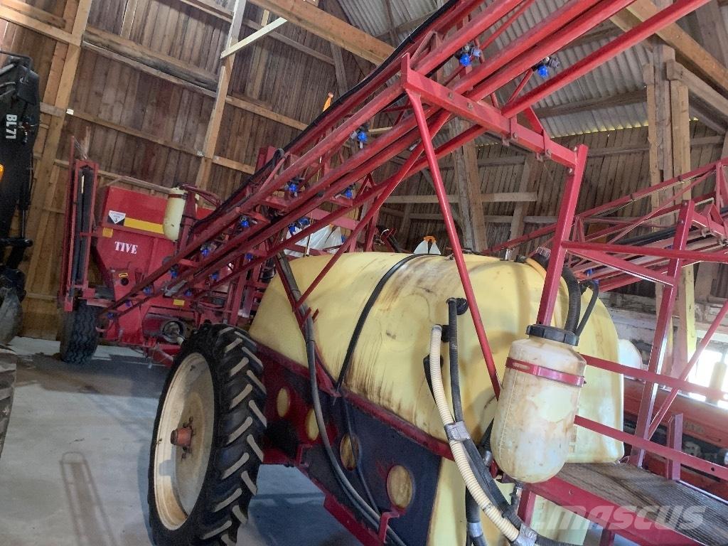 Hardi TZY 2400 Причіпні обприскувачі