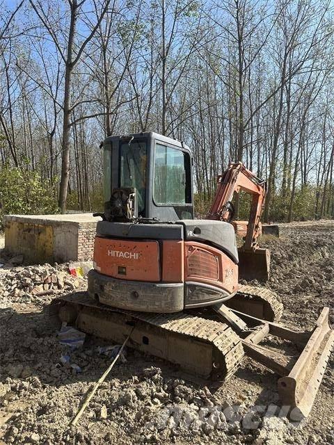 Hitachi ZX50 Гусеничні екскаватори