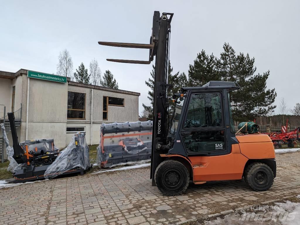 Toyota 7FGA50 Газові навантажувачі