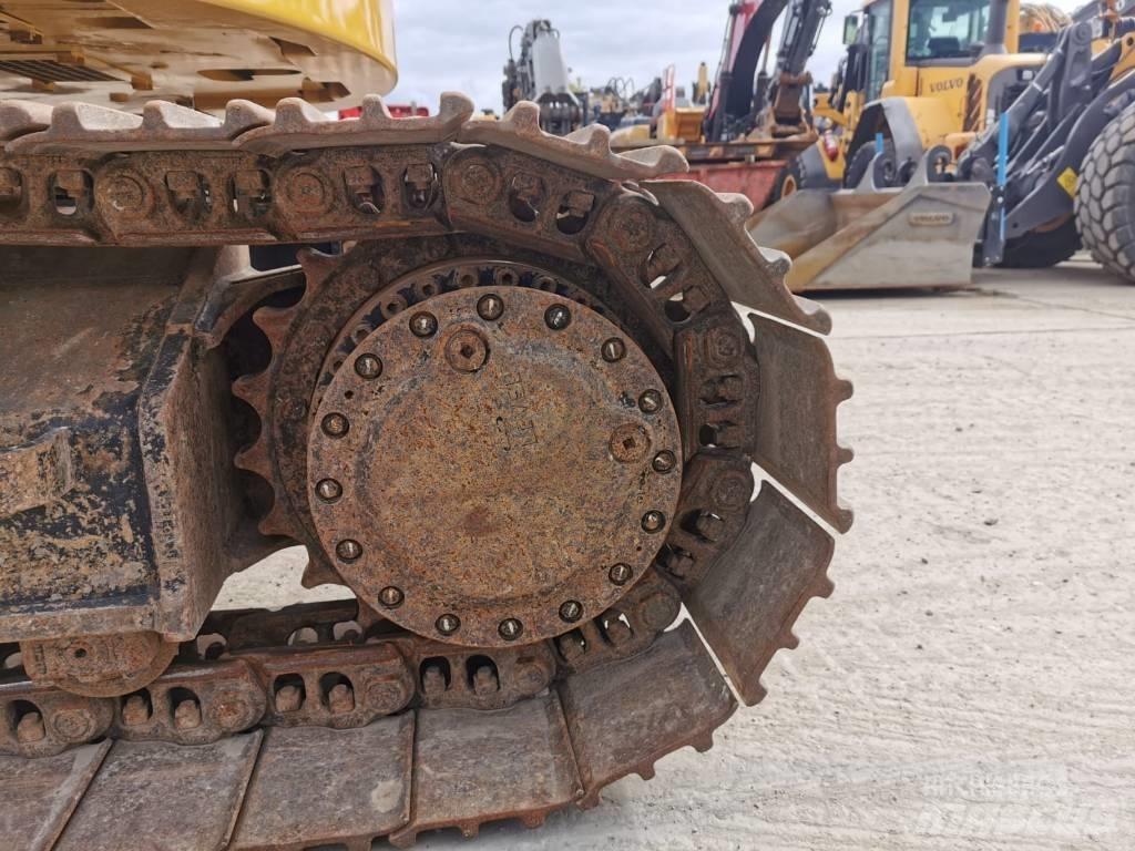 CAT 325FL CR Гусеничні екскаватори
