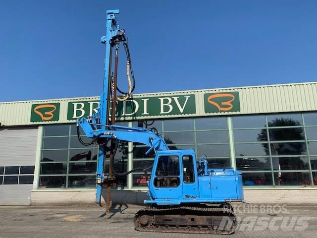 Hitachi EX 100 Гусеничні екскаватори