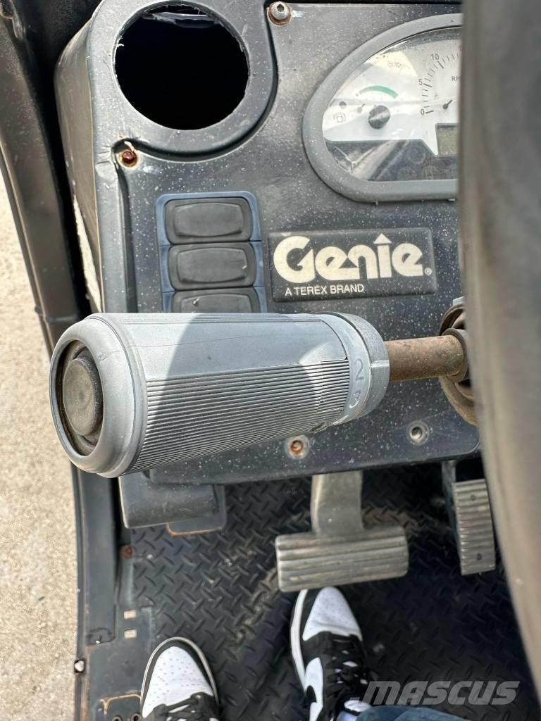 Genie 1056 Телескопічні навантажувачі
