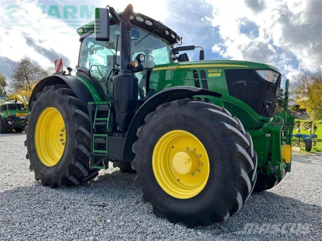 John Deere 6250r Трактори