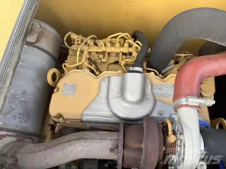 CAT CAT323GX Гусеничні екскаватори