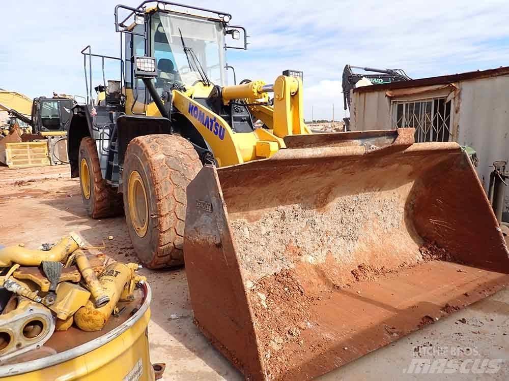 Komatsu WA380-8 Фронтальні навантажувачі