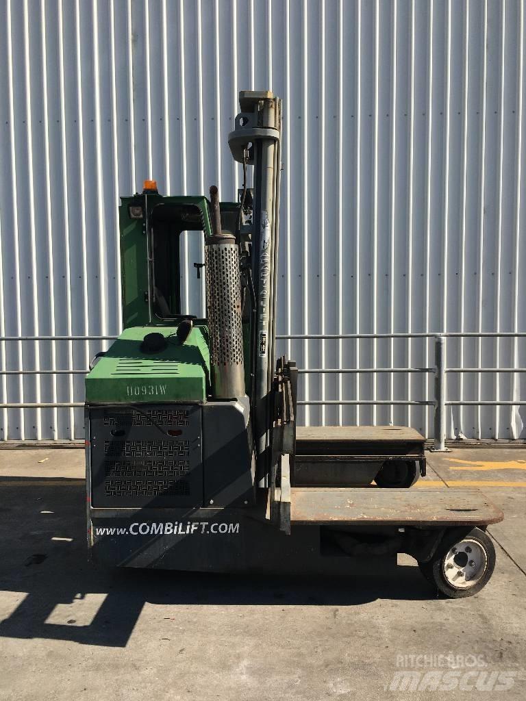Combilift C 3000 Бокові навантажувачі