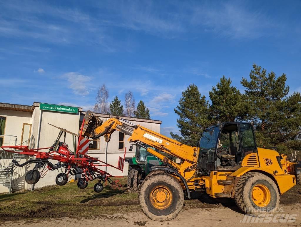 JCB TM 300 Телескопічні навантажувачі