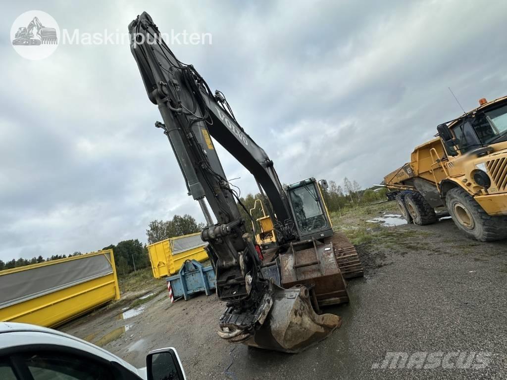 Volvo EC 220 DL Гусеничні екскаватори