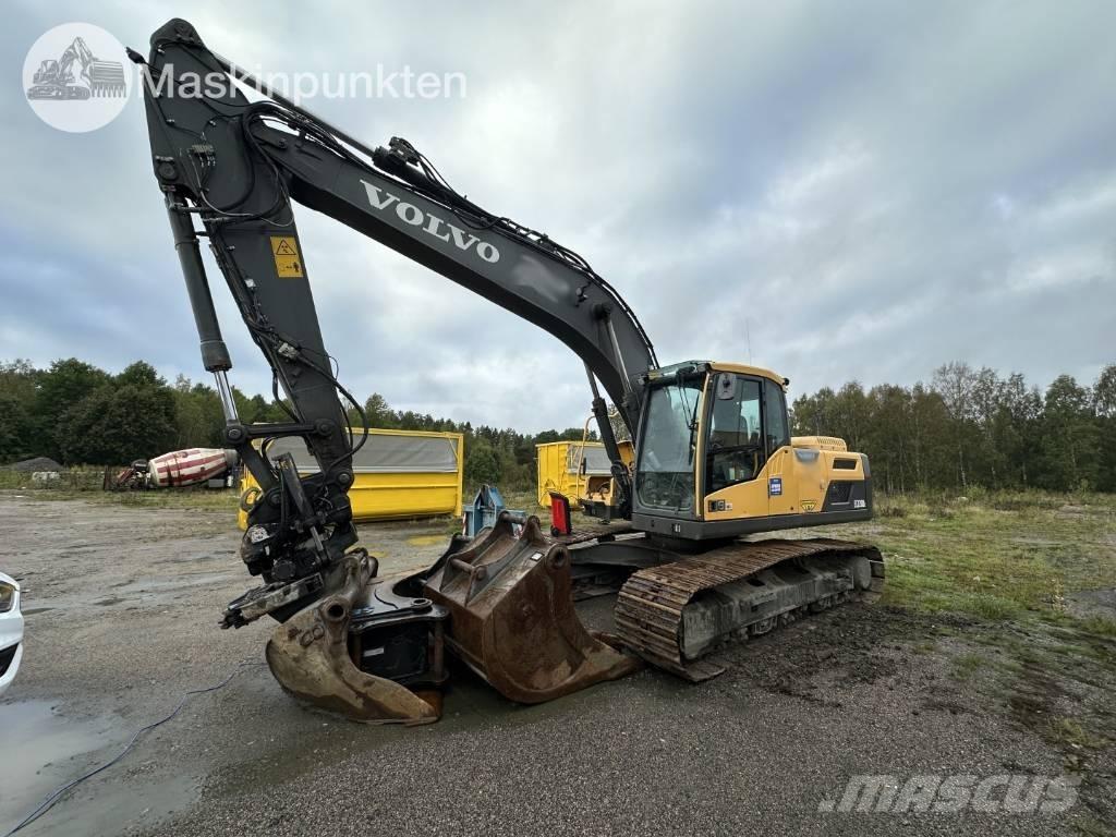 Volvo EC 220 DL Гусеничні екскаватори