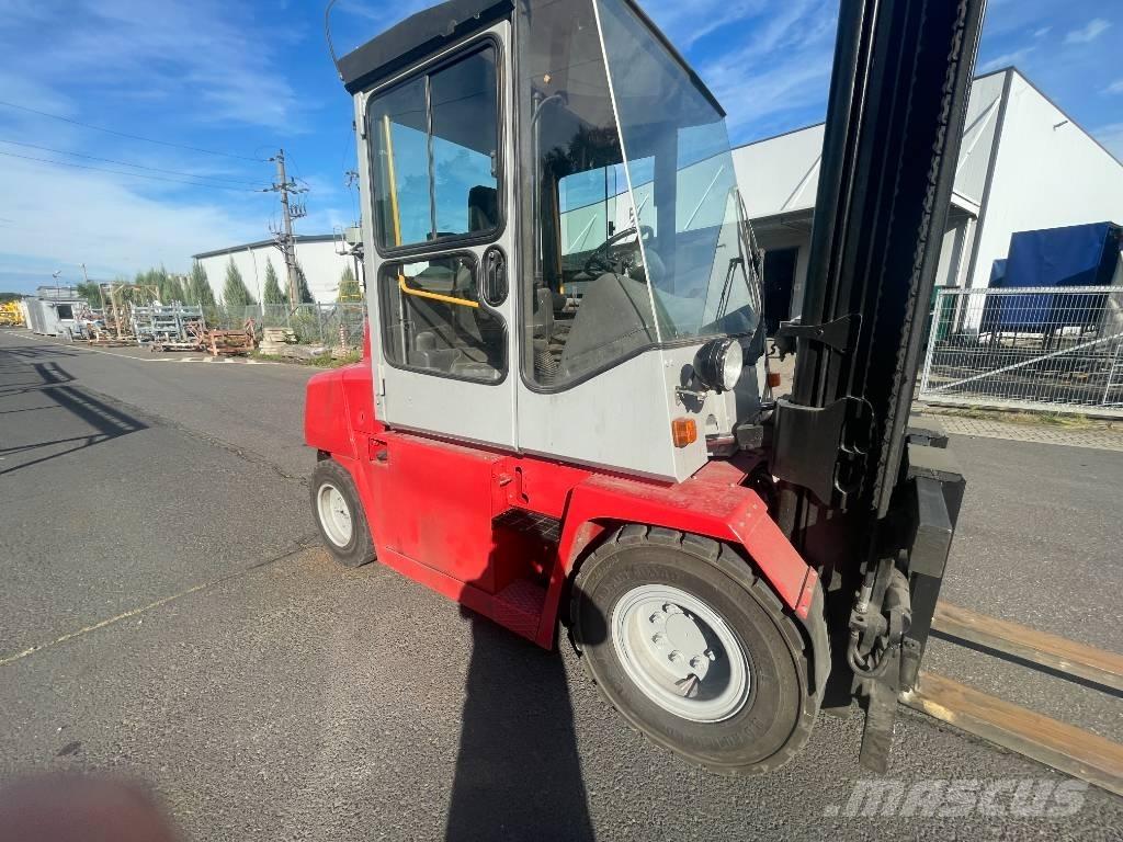 Kalmar DCE 50-6 Дизельні навантажувачі