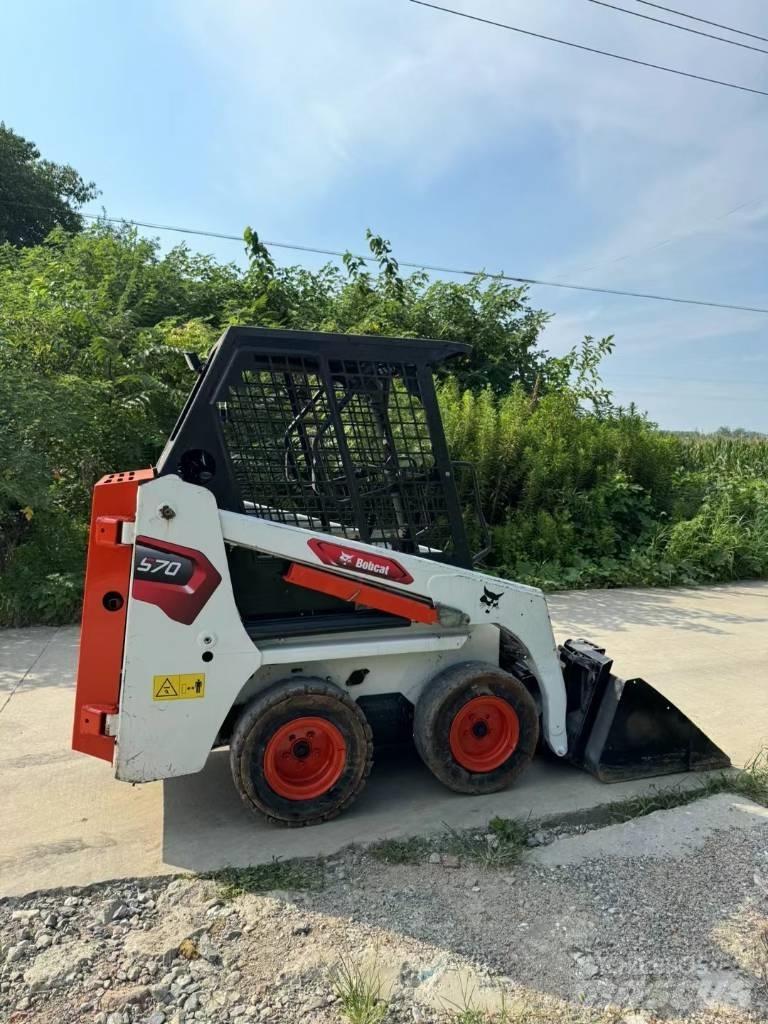 Bobcat S70 Міні-навантажувачі