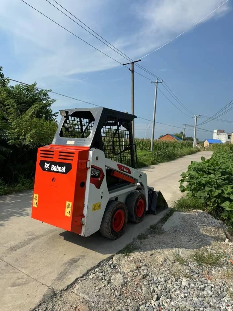Bobcat S70 Міні-навантажувачі
