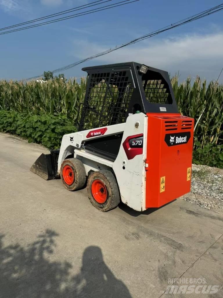 Bobcat S70 Міні-навантажувачі