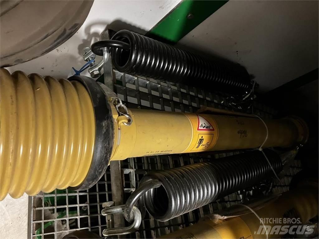 Dücker USM-21 Газонні і лукові косилки