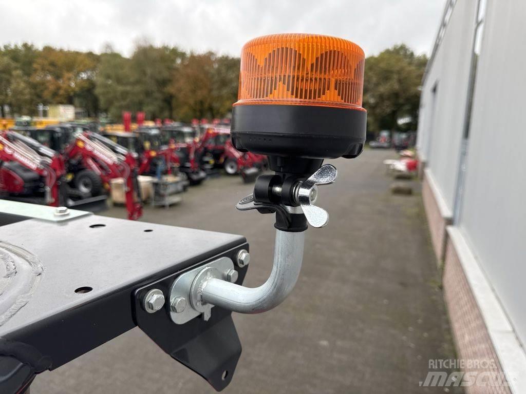 Yanmar V7 Фронтальні навантажувачі