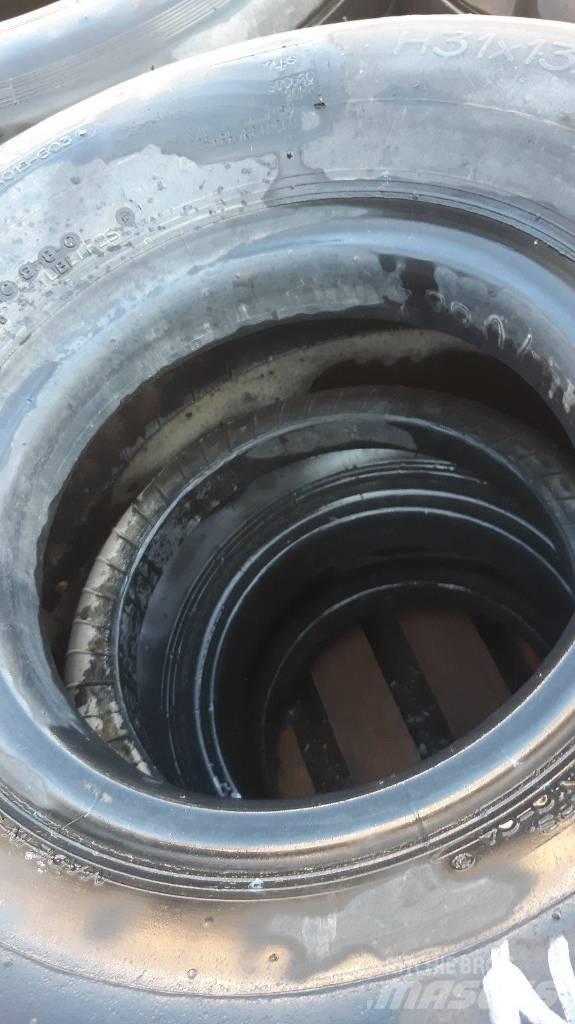 Michelin H 31X130-12 Шини