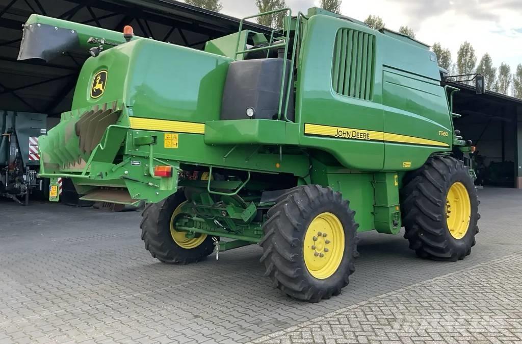John Deere T 560 Зернозбиральні комбайни
