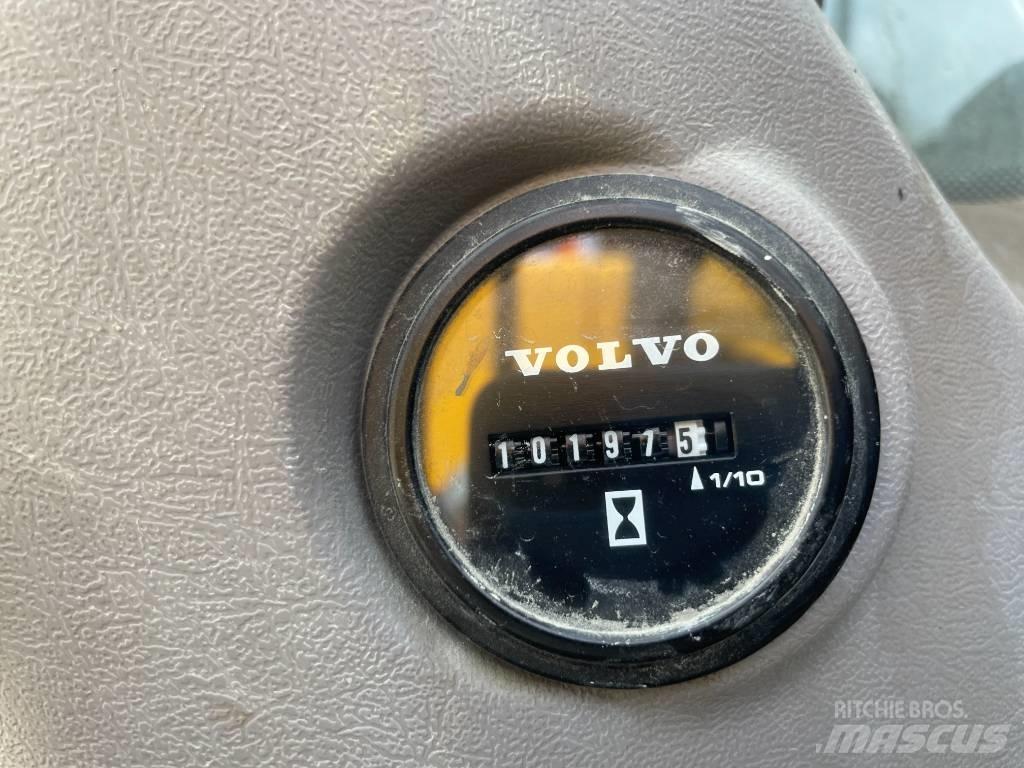 Volvo EC 480 E L Гусеничні екскаватори