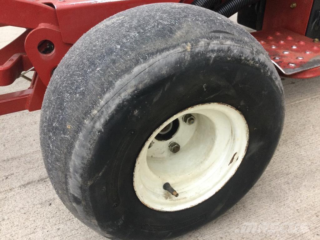 Toro 3250D Самохідні газонокосарки