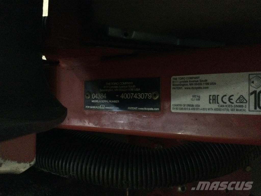 Toro 3250D Самохідні газонокосарки