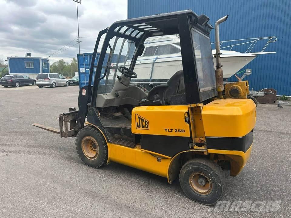 JCB TLT 25 D Телескопічні навантажувачі