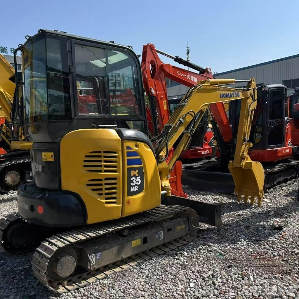 Komatsu 35 Гусеничні екскаватори