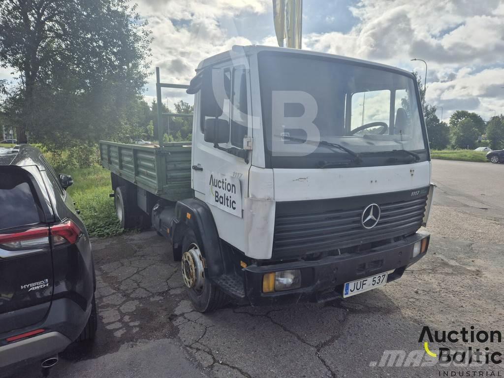Mercedes-Benz 1117 Вантажівки-платформи/бокове розвантаження