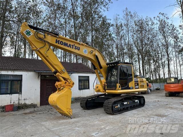 Komatsu PC200-8 Гусеничні екскаватори