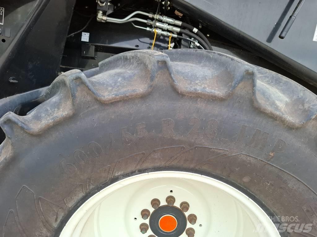 New Holland CX8.70 Зернозбиральні комбайни