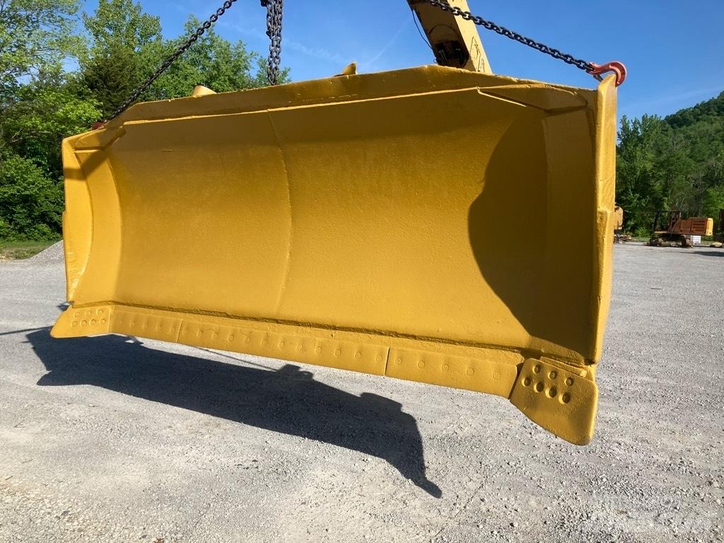 CAT D9T SU Blade Леміші
