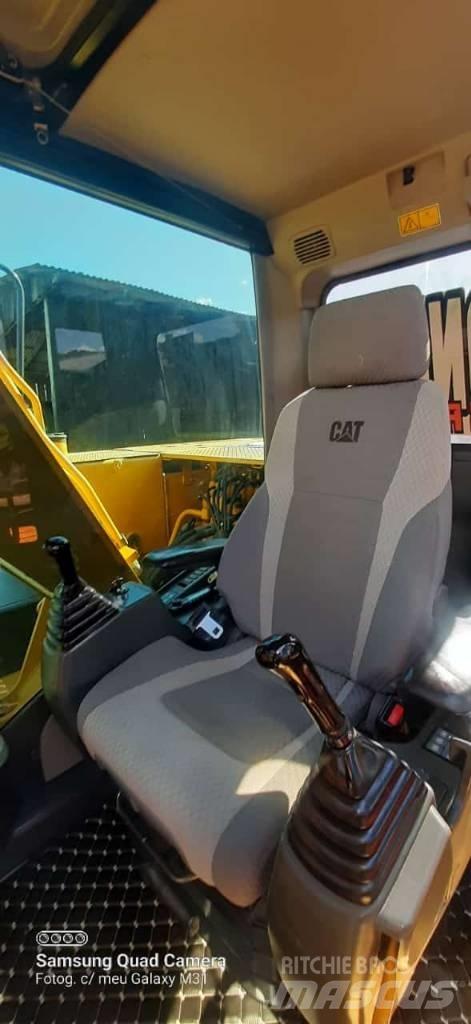 CAT 312 D2L Гусеничні екскаватори