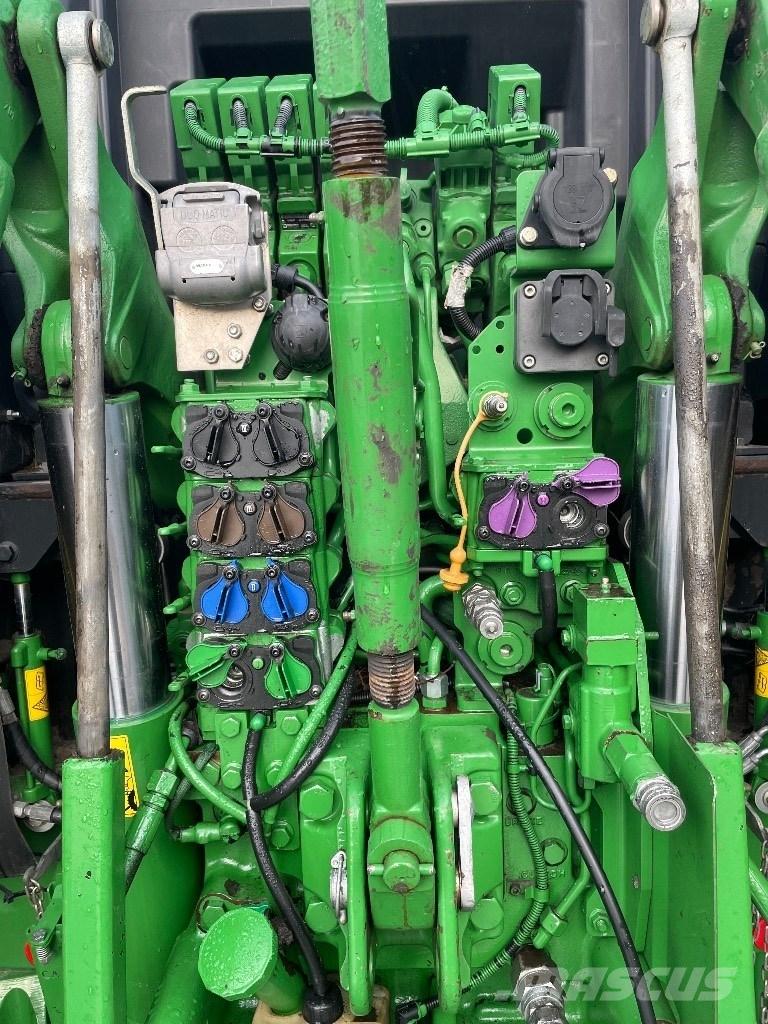 John Deere 6230R Трактори