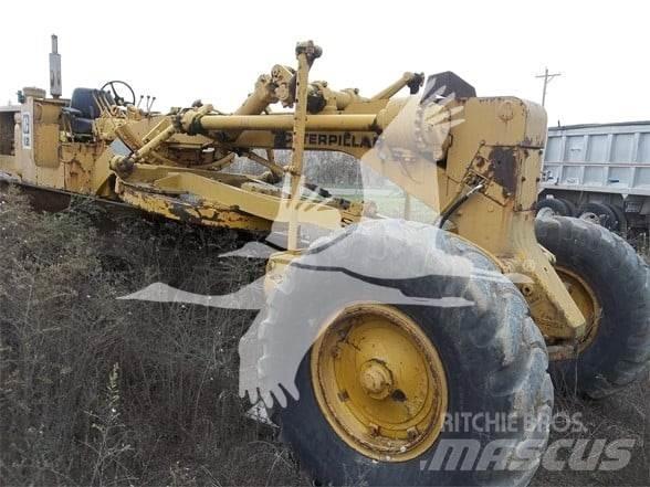 CAT 12F Грейдери