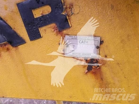 CAT 12F Грейдери