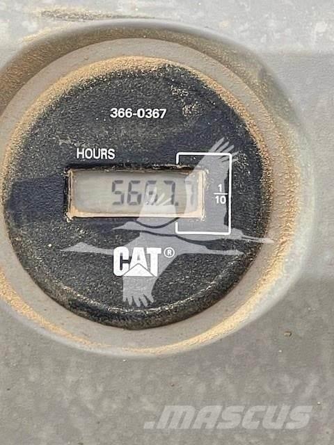 CAT 330FL Гусеничні екскаватори
