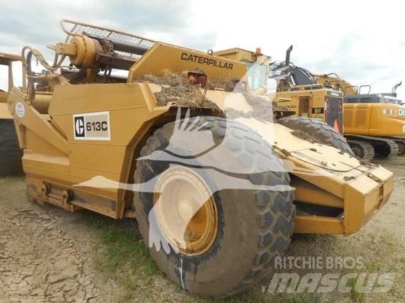 CAT 613C Скрепери