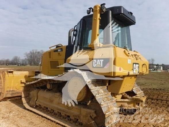 CAT D6N XL Гусеничні бульдозери